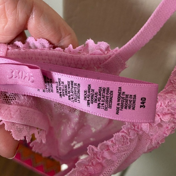 Skims Sheer Demi Lace Bra - Picture 4 of 5